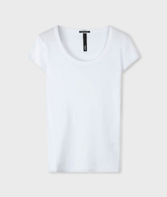 SLIM FIT T-SHIRT