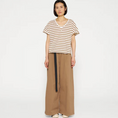 Afbeelding laden in Galerijviewer, V-neck Tee Stripes
