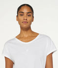 Afbeelding laden in Galerijviewer, DE V-NECK T-SHIRT
