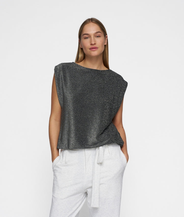 sleeveless top glitter