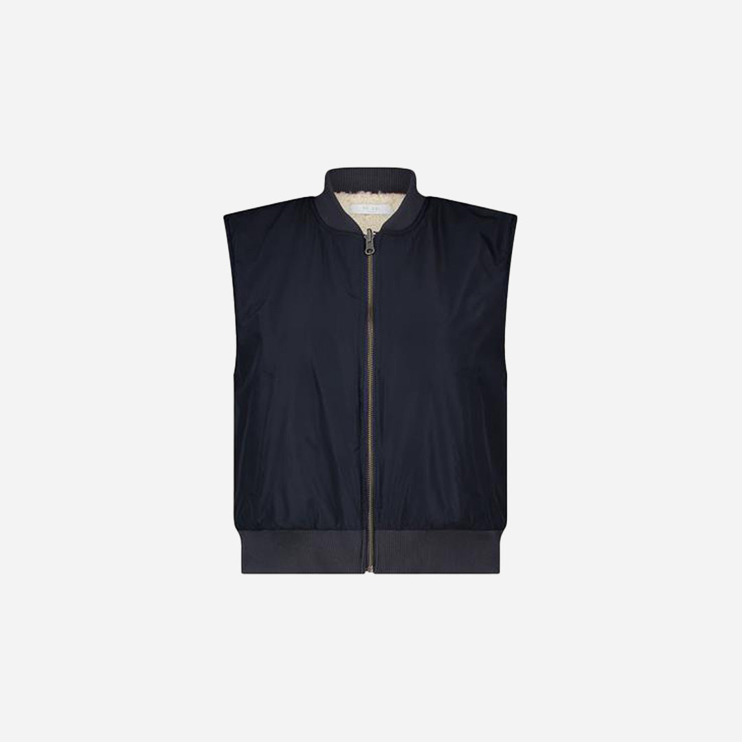 Aleksi sleeveless jacket