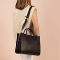 Load image into Gallery viewer, JACKIE BAG BLACK CLASSIC
