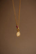 Load image into Gallery viewer, Jules Bean Necklace Shortie The Right Thing
